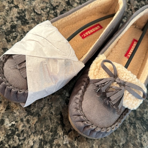 Unionbay Yum tassel moccasin slipper NIB 7.5 - Picture 7 of 8